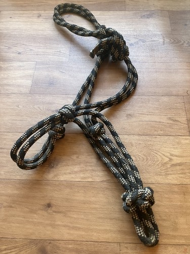 Knotted rope controller - knotted,